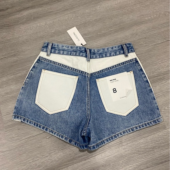 Glassons shorts - Picture 2 of 2